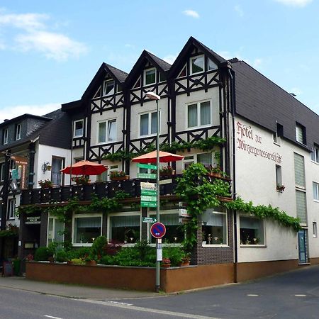 Hotel Zur Winzergenossenschaft Ернст Екстериор снимка