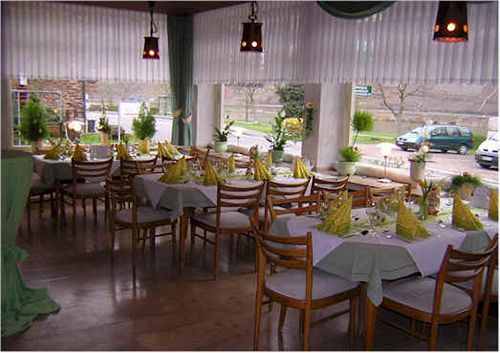 Hotel Zur Winzergenossenschaft Ернст Екстериор снимка